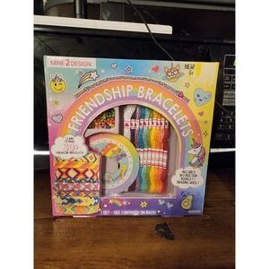 New Friendship Bracelet Craft Kit, Makes 30 Bracelets, Braiding Wheel
